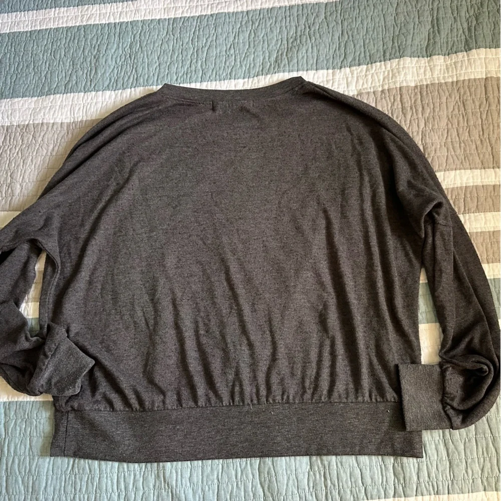 Project Social T Here Today Gone to Malibu XS Gray Pullover Long Sleeve